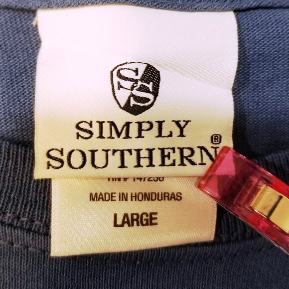 Ladies' Simply Southern S/S Tee with "Amazing Grace" graphic, Size L, EUC - Picture 10 of 11